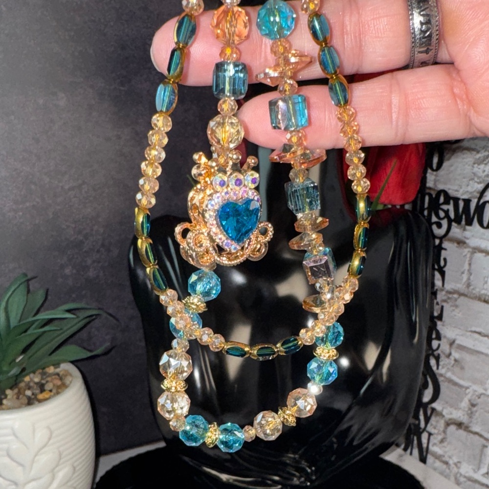 Elegant Gold and Teal Beaded Key Holder/Purse or Cellphone Chain - Picture 2 of 3